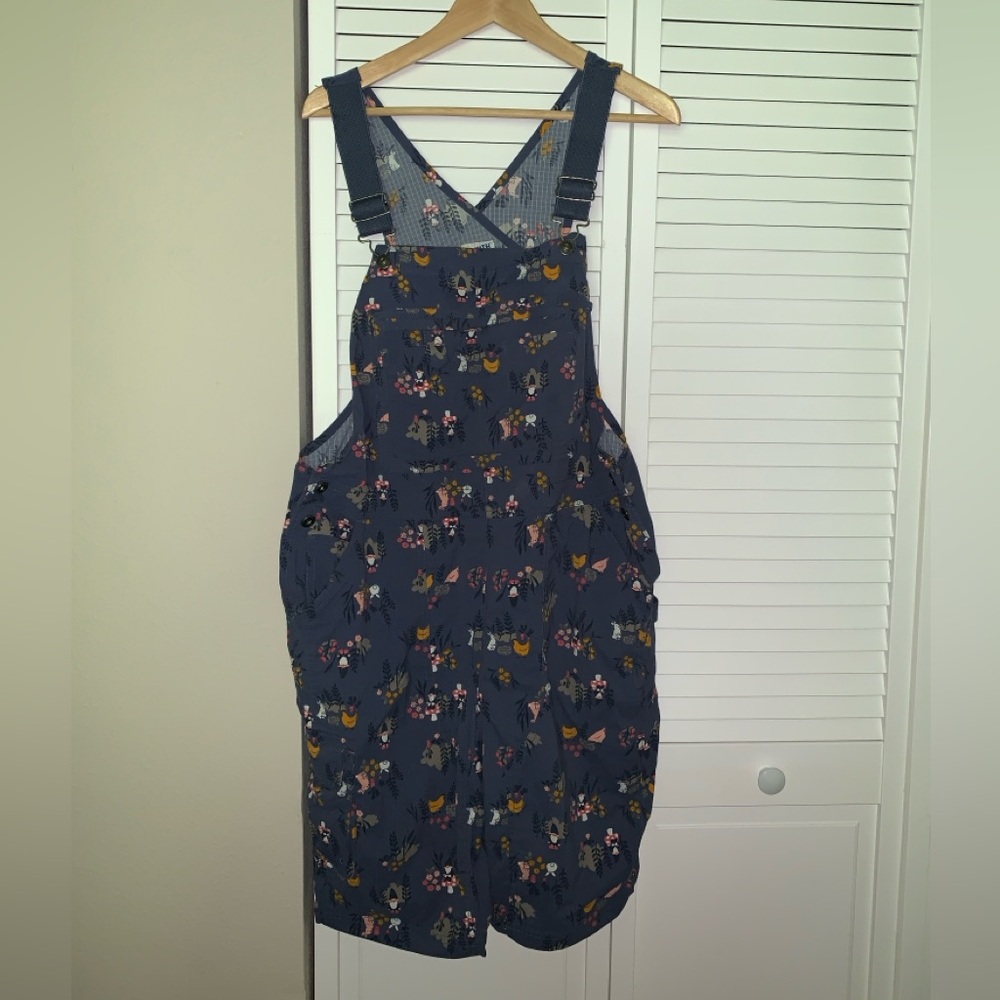 Duluth gardening short overall troll pattern Large